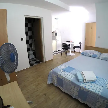Apartment Peach Apartment's Repic Bibinje