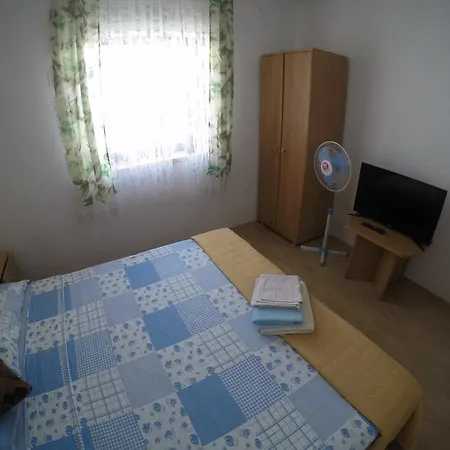 Peach Apartment's Repic Apartment Bibinje
