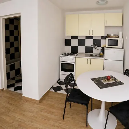 Apartment Peach Apartment's Repic
