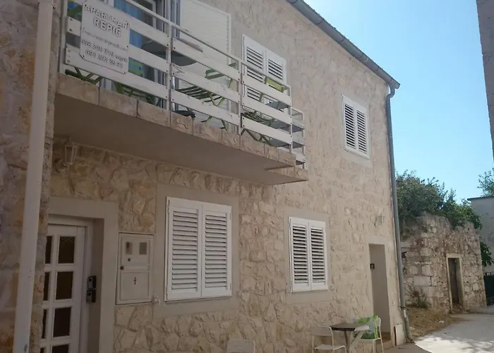 Peach Apartment's Repic Апартаменты *