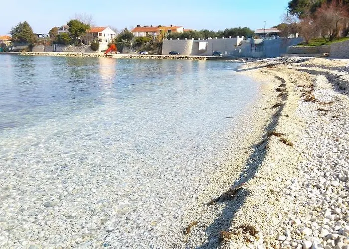 Peach Apartment's Repic *